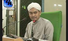 Forum dipengerusikan oleh ustaz shah shanmugam dan 2 ahli panel iaitu ustaz fawwaz md jan dan ustaz ahmad husam. Antara Sebab Mengapa Ustaz Fawwaz Mat Jan Di Katakan Membawa Ajaran Syirik My News