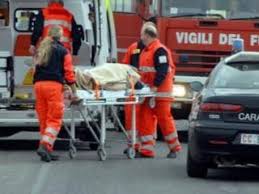 Il sinistro, avvenuto nel taro pomeriggiio di ieri ha danneggiato anche l'ingresso di un'abitazione e di un. Incidente Stradale Sul Raccordo Perugia Bettolle