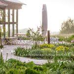 Gartenplan Zur Gartengestaltung Garten Mit Pool Bienenfreundlichen Staudenbeeten Gemusegarten Und Gewachshaus Gartengestaltung Garten Design Gartenarchitekt