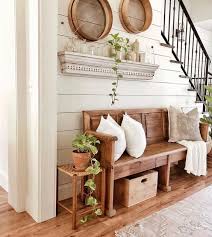 Gozo break farmhouses offers elegant and rustic villas, each with a private pool and garden. 52 Cozy And Simple Farmhouse Entryway Decor Ideas Digsdigs