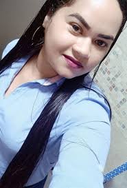 Matilda', de vacaciones en Santa Marta.🫨🏖 La actriz Mara Wilson fue vista  en un resort dr 'la Samaria' compartiendo momentos de alegría con músicos  que se dieron cuenta de la presencia de