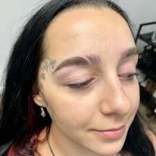 How To Get The Perfect Eyebrow Slit - The Trend Spotter