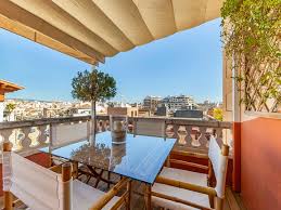 Die vielseitige baleareninsel bietet ihnen eine große anzahl an wohnungen, die sie kaufen oder mieten können. Wohnung Mieten In Mallorca