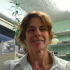 Catherine Snelling's Instagram, Twitter & Facebook