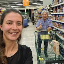 Llegar de España de una misión y encontrarme en el aeropuerto de Santo  Domingo con una amiga de España que vino para continuar la misión es una  gran alegría. Agradecido. @verokatmaz