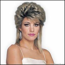 This look suits every face shape and works for a short pixie or pixie bob. Clothes Of The 80s Women S 80s Hairstyles Isimli Yaziya Geri Don Tam Boyutlu Resim 1625 1625 Hair Styles Long Hair Styles Short Hair Styles