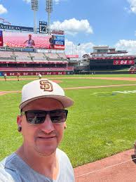 The Reds are showing great warning track power tonight at Dodger Stadium.