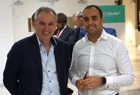 Join facebook to connect with luca apple and others you may know. Roberto Macina On Twitter A Friday Another With Apple Cfo Luca Maestri In Enlabs A Lot Of Topics Qurami Included