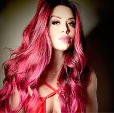 Eva Steele's Instagram, Twitter & Facebook