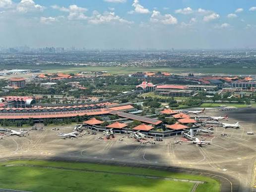 Sân bay quốc tế Soekarno–Hatta có vai trò gì trong vận chuyển hàng hóa?