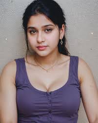 Apologies if this has been talked about a million times. What is the  exposure triangle and rule of threes you guys often talk about?