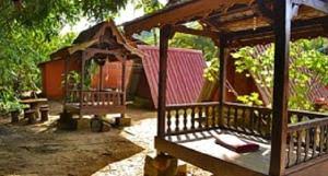 Hotel resort chalet homestay campsite: Mak Lang S Chalet In Kampung Janda Baik Malaysia Lets Book Hotel
