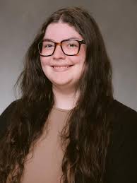 Elizabeth Oser's Instagram, Twitter & Facebook