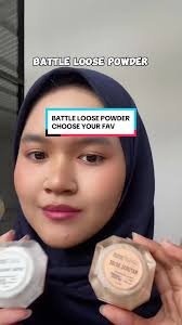 Mana loose powder fav kamu, komen dibawah setelah bisa lihat mana yang  cocok sama shades kulit kamu. Yang translucent lebih ngunci makeup dan  mencerahkan kulit, sedangkan beige bisa meratakan warna ...