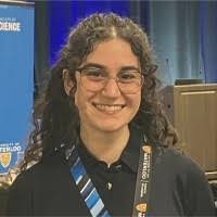 Courtney Kates's Instagram, Twitter & Facebook