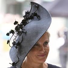 The Spanish Royal Family mourn the death of King Felipe's cousin Juan  Gómez-Acebo