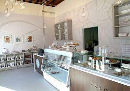 The Beautiful Interior Of Cloud 9 Specialty Bakery In New Westminster Vancouver Bc Like Us On Facebook Www Facebook Com Cloud9s Restaurantes Inspiracion