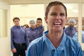 Regarder et telecharger la serie orange is the new black s6e1 en vf et vostfr, qualité hd 720p 1080p et 4k. Oitnb Recap Season 6 Episode 3 Look Out For Number One