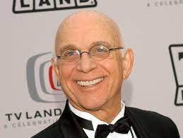 Gavin macleod, 'love boat' captain, dies at 90 new. Nqcrpevjrrad5m