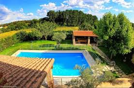 Alojamiento rural con capacidad para 10 personas para disfrutar del situada en villar de la yegua (salamanca) muy cerca de ciudad rodrigo, nuestra casa rural es un buen punto de partida para realizar excursiones. Casas Cantarranas Casa Rural En Ciudad Rodrigo Salamanca