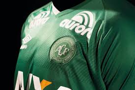 Resultado de imagem para camisa da chapecoense