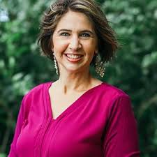 Seeing Behind the Veil: 100 Invitations to Intimate Encounters with the  Holy Spirit: Werner, Ana, Harms, Doris, Harms, Lee, Tabatt, Shaun, Kemp,  Tony, Hickey, Marilyn, Henderson, Robert, Goll, James W., Valen, Linda,