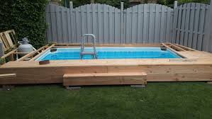Gartenpoolklein Gartenpool Gartenpoolideen In 2020 Above Ground Pool Decks Backyard Pool Designs Pool Deck Plans