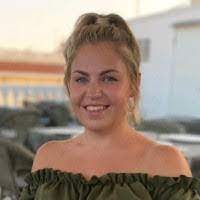 Danielle Falconer's Instagram, Twitter & Facebook