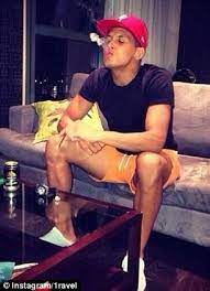 Последние твиты от ravel morrison (@morrisonravel). Ravel Morrison Is An Outcast At West Ham He Has Been Made To Train With The Kids And Is Always In Trouble Daily Mail Online