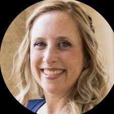 Kim Fulton's Instagram, Twitter & Facebook