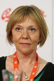 40, born 22 march 1981. Lenka Termerova Wikipedie