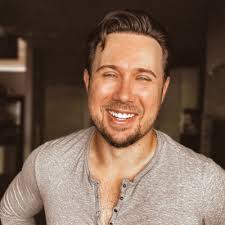 Michael Ark (@ImMichaelArk)