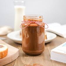 Pate A Tartiner Maison Noisettes Grillees Et Chocolat Au Lait Recette Chocolat Au Lait Pate A Tartiner Noisette