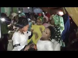 Kalli yadda yan mata suke tsula iskanci a daki. Download Kalli Yadda Mata Da Maza Suke Rawar Fulani Na Rashin Kunya Mp4 Mp3 3gp Naijagreenmovies Fzmovies Netnaija