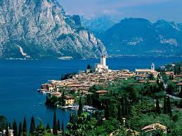 Lake Garda In Bardolino Italy Places To Travel Places To Visit Beautiful Places On Earth