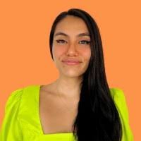 Sarah Quevedo's Instagram, Twitter & Facebook