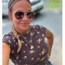 Krista Barrett's Instagram, Twitter & Facebook