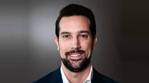 Lee & Associates of Illinois Welcomes Dustin Albers to Industrial Team