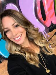 How to get perfect loose waves. How To Use A Curling Wand To Get Loose Waves Honey We Re Home