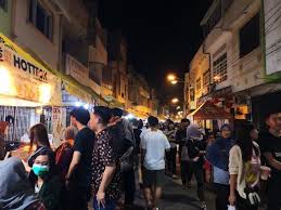 Dikampung baru memang tidak ada yang namanya mall ataupun super market, namun kampung yang satu ini sangat pantas di gelar sebagai masuk ke jalan raja muda musa lagi, dulunya, sebelum ada pembangunan di sekitar kawasan pasar minggu ada sebuah restoran yang paling. Menyusuri Kuliner Pasar Malam Semawis Semarang Kumparan Com