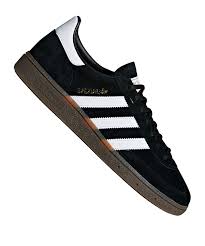 Diese und viele andere produkte sind heute im adidas online shop unter glücklicherweise unterstützen dich unsere schwarzen schuhe für herren optimal im alltag. Adidas Originals Handball Spezial Sneaker Schwarz Lifestyle Freizeitschuh