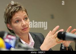 Dr tracey hi-res stock photography and images