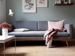 Typisch skandinavisch ist das zweisitzer sofa. Welches Sofa Passt Zu Mir 4 Fragen Die Ihr Euch Vor Dem Sofakauf Stellen Solltet Solebich De