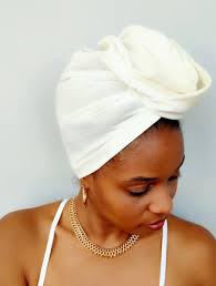/ à l'envers, coudre les bases des triangles ensemble (valeurs de couture de 1 cm). Turban Blanc Ivoire Par Waxnot Accessoires Turbans Et Foulards De Tet Afrikrea