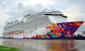 Dream cruises are ready to set sail again! World Dream Passenger Cruise Ship Details And Current Position Imo 9733117 Mmsi 311000318 Vesselfinder