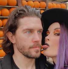 how can win in here? I watch vedio in youtube but i cant