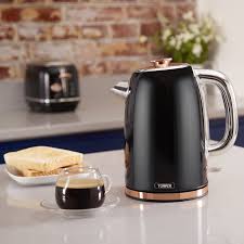 Tower Rose Gold T10023 Rapid Boil Kettle With Boil Dry Protection Automatic Shut Off Quiet Stainless Steel 3000 W 1 7 L In 2020 Rose Gold Kitchen Kettle Rose Gold