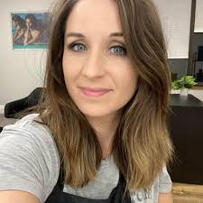 Hey Hey loves! My name is Gracie! I started my journey wanting to be a  hairstylist pretty young! I remember being little and going to my grandmas  hair salon and witnessing this