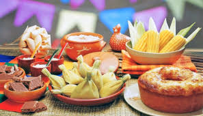 Consiste numa massa bastante condimentada e apimentada feita com. Lista Das 10 Melhores Comidas De Festa Junina Escola Educacao