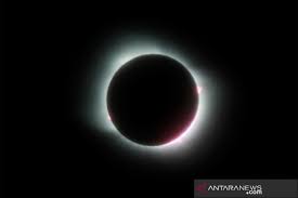 Gerhana bulan yang terjadi di bumi ini ternyata dibedakan menjadai beberapa jenis dan hanya tidak satu jenis saja. Sejumlah Hal Menarik Tentang Gerhana Bulan Total Antara News
